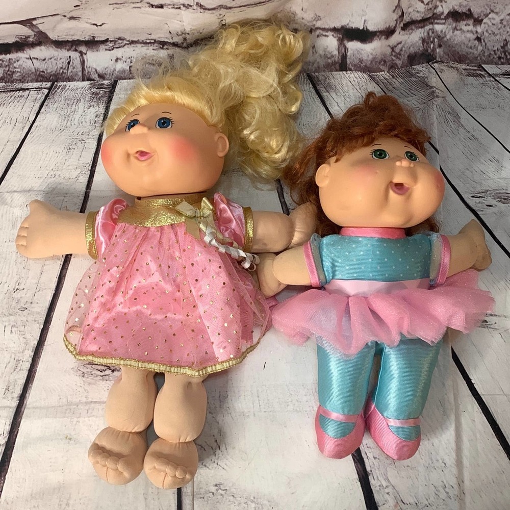 Cabbage Patch Kids (2 dolls)